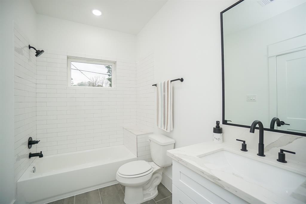1845 3 Flowing Springs Trail, Spring Branch, Texas 77080, 3 Bedrooms Bedrooms, 7 Rooms Rooms,3 BathroomsBathrooms,Single-family,For Sale,Flowing Springs Trail,73431263