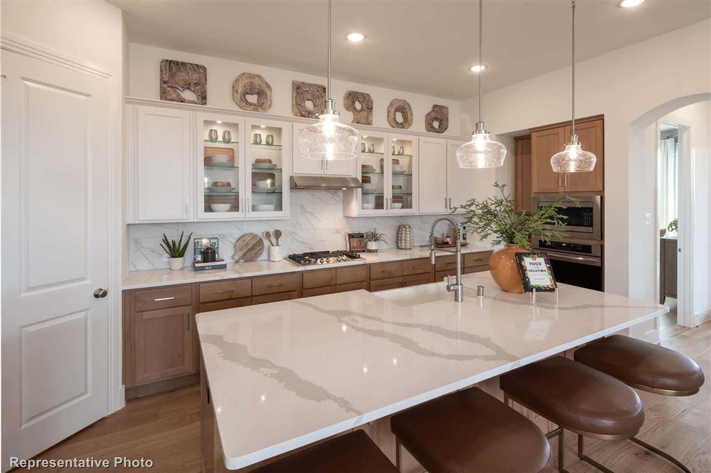 526 2 Bedias Creek Drive, Conroe, Texas 77304, 4 Bedrooms Bedrooms, 8 Rooms Rooms,4 BathroomsBathrooms,Single-family,For Sale,Bedias Creek,74371051