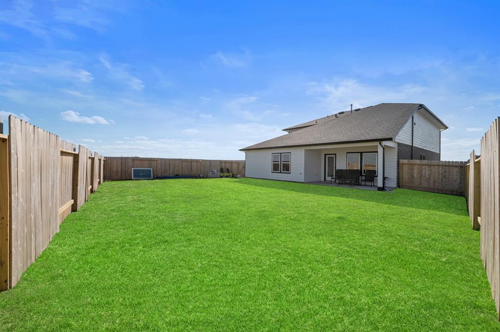 8211 2 Buck Lane, Rosharon, Texas 77583, 4 Bedrooms Bedrooms, 11 Rooms Rooms,2 BathroomsBathrooms,Single-family,For Sale,Buck,75310965