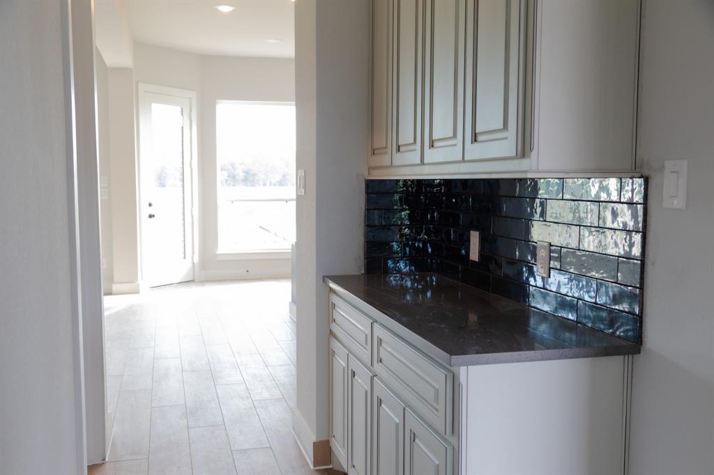 216 2 Waterstone Drive, Montgomery, Texas 77356, 5 Bedrooms Bedrooms, 9 Rooms Rooms,3 BathroomsBathrooms,Single-family,For Sale,Waterstone,81190530