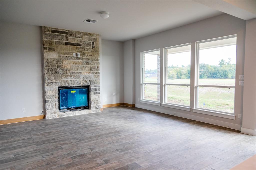 216 2 Waterstone Drive, Montgomery, Texas 77356, 5 Bedrooms Bedrooms, 9 Rooms Rooms,3 BathroomsBathrooms,Single-family,For Sale,Waterstone,81190530