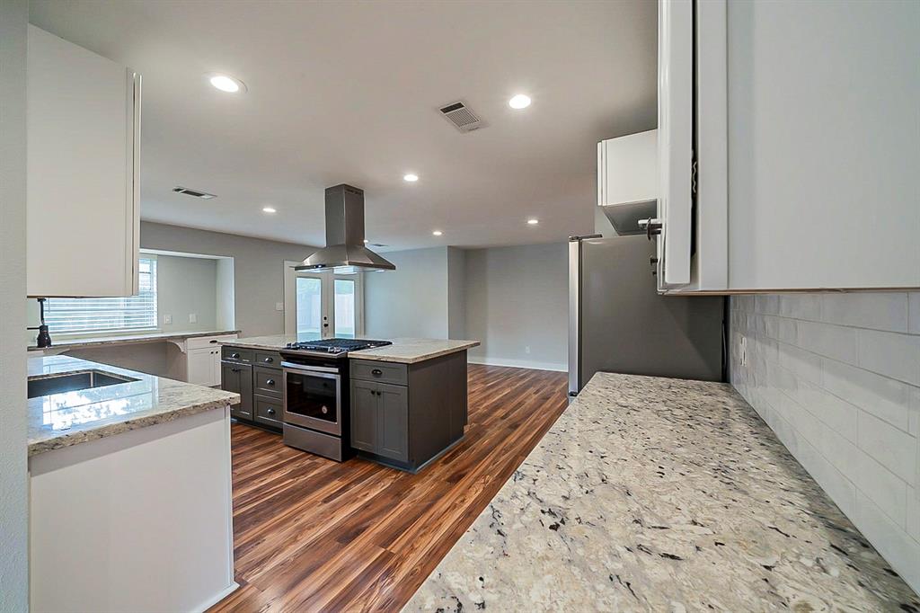 5706 1 Viking Drive, Houston, Texas 77092, 3 Bedrooms Bedrooms, 3 Rooms Rooms,2 BathroomsBathrooms,Single-family,For Sale,Viking,80533239