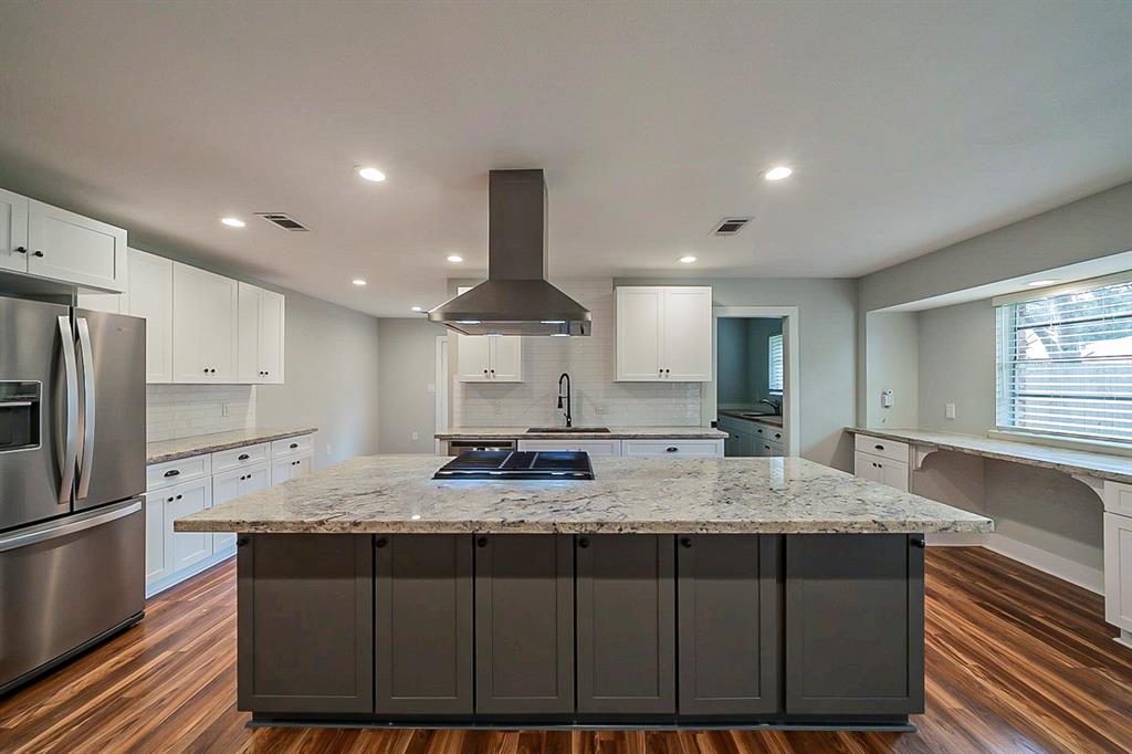 5706 1 Viking Drive, Houston, Texas 77092, 3 Bedrooms Bedrooms, 3 Rooms Rooms,2 BathroomsBathrooms,Single-family,For Sale,Viking,80533239