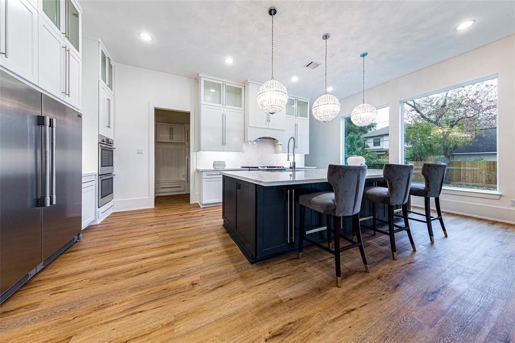 6518 2 Rolla Street, Houston, Texas 77055, 4 Bedrooms Bedrooms, 7 Rooms Rooms,5 BathroomsBathrooms,Single-family,For Sale,Rolla,71453049