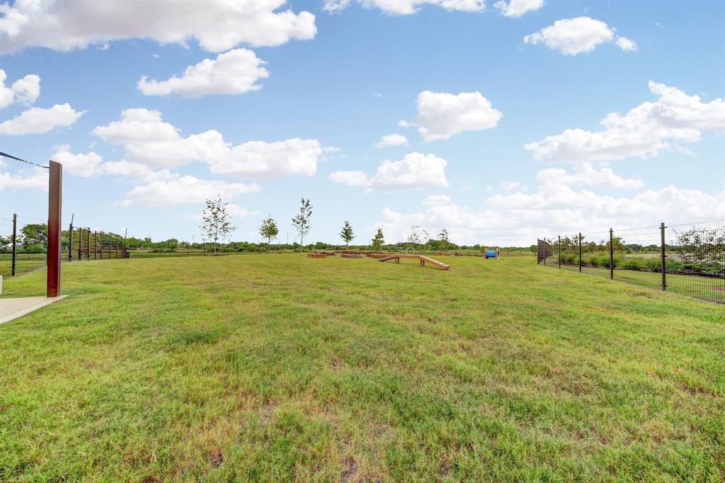 10314 2 Lemberd Dome Drive, Iowa Colony, Texas 77583, 5 Bedrooms Bedrooms, 15 Rooms Rooms,3 BathroomsBathrooms,Single-family,For Sale,Lemberd Dome,43455482