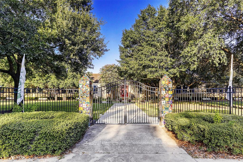 2306 2 Addison Road, Houston, Texas 77030, 2 Bedrooms Bedrooms, 8 Rooms Rooms,2 BathroomsBathrooms,Single-family,For Sale,Addison,50008726