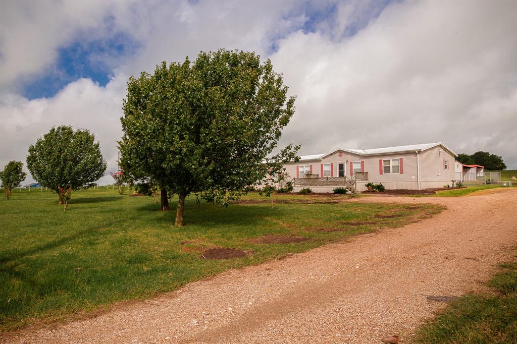 3900 Maass RD, Burton, TX 77835