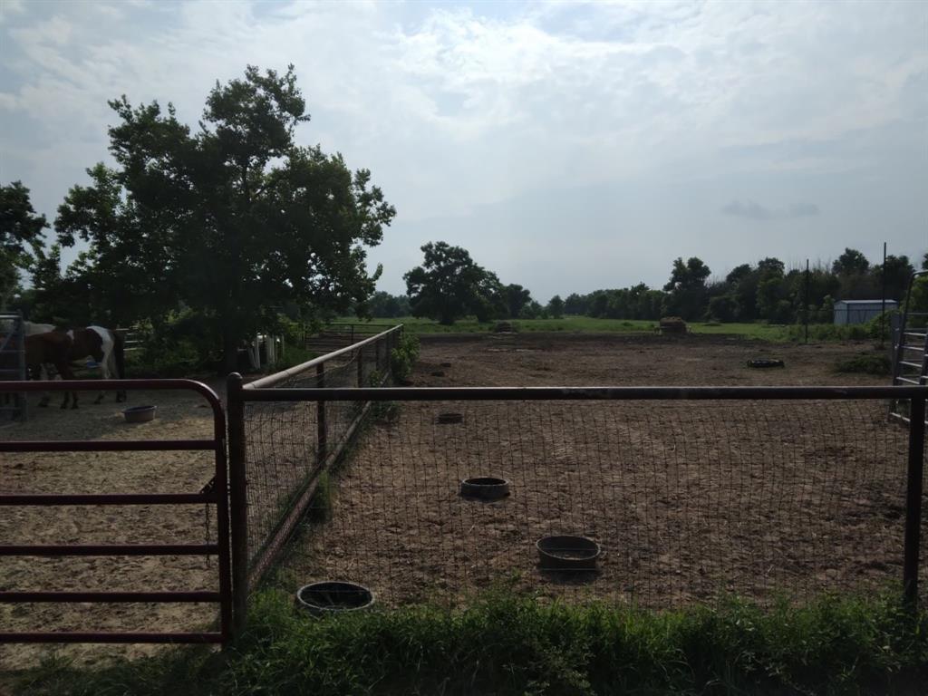 18503 1 Becker Road, Hockley, Texas 77447, 3 Bedrooms Bedrooms, 5 Rooms Rooms,2 BathroomsBathrooms,Country Homes/acreage,For Sale,Becker,54072939