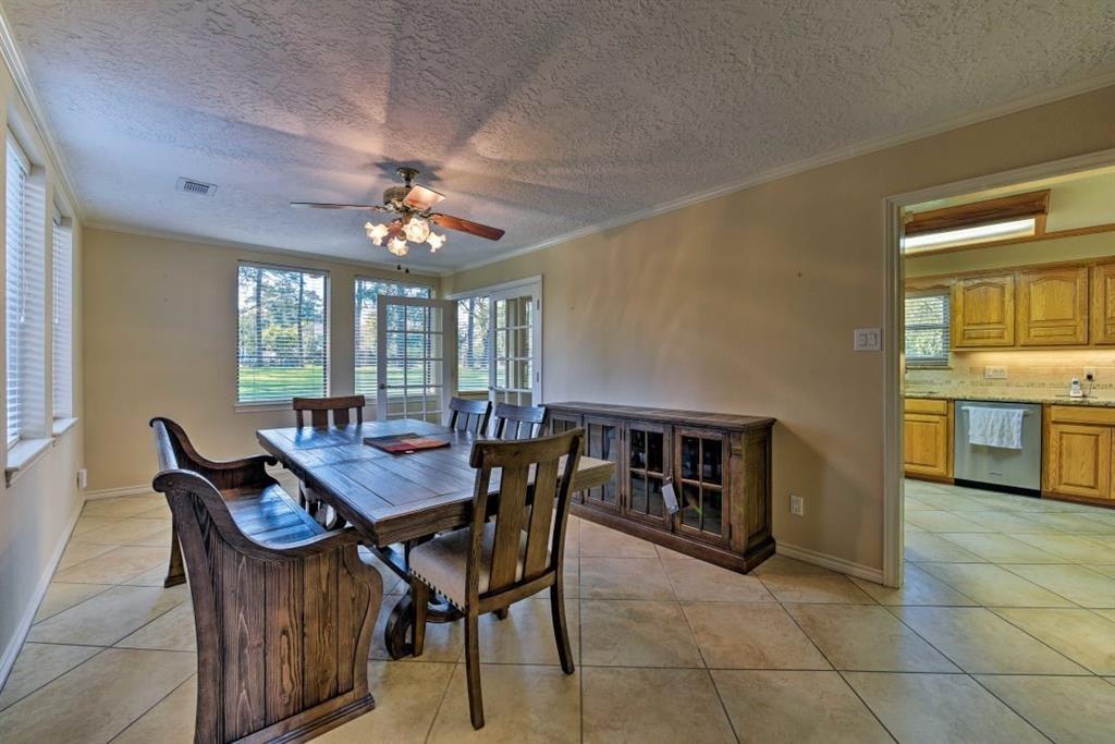 33542 2 Wright Road, Magnolia, Texas 77355, 3 Bedrooms Bedrooms, 9 Rooms Rooms,2 BathroomsBathrooms,Country Homes/acreage,For Sale,Wright,59337133