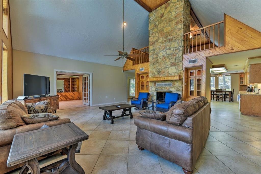 33542 2 Wright Road, Magnolia, Texas 77355, 3 Bedrooms Bedrooms, 9 Rooms Rooms,2 BathroomsBathrooms,Country Homes/acreage,For Sale,Wright,59337133