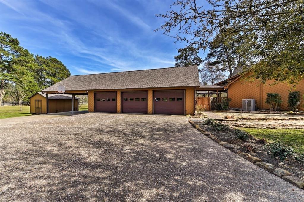 33542 2 Wright Road, Magnolia, Texas 77355, 3 Bedrooms Bedrooms, 9 Rooms Rooms,2 BathroomsBathrooms,Country Homes/acreage,For Sale,Wright,59337133