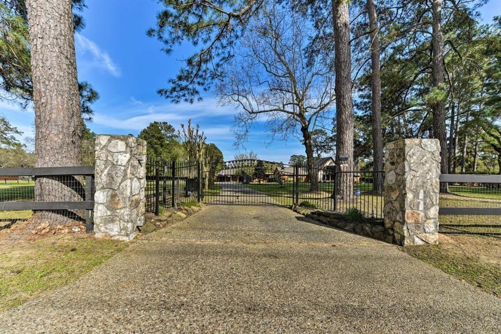 33542 2 Wright Road, Magnolia, Texas 77355, 3 Bedrooms Bedrooms, 9 Rooms Rooms,2 BathroomsBathrooms,Country Homes/acreage,For Sale,Wright,59337133