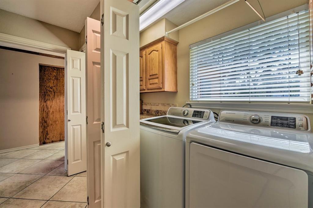 33542 2 Wright Road, Magnolia, Texas 77355, 3 Bedrooms Bedrooms, 9 Rooms Rooms,2 BathroomsBathrooms,Country Homes/acreage,For Sale,Wright,59337133