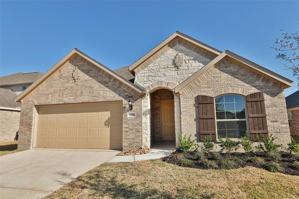 7025 1 Terra Lane, Manvel, Texas 77578, 4 Bedrooms Bedrooms, 7 Rooms Rooms,3 BathroomsBathrooms,Single-family,For Sale,Terra Lane,46110501