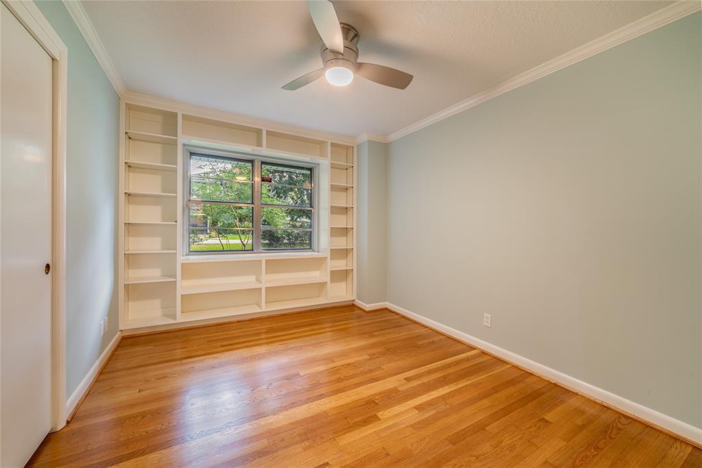 1513 1 Bracher Street, Houston, Texas 77055, 3 Bedrooms Bedrooms, 6 Rooms Rooms,2 BathroomsBathrooms,Single-family,For Sale,Bracher,56355149