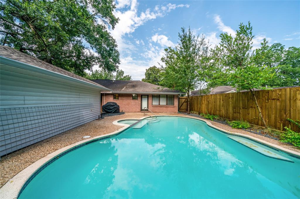 1513 1 Bracher Street, Houston, Texas 77055, 3 Bedrooms Bedrooms, 6 Rooms Rooms,2 BathroomsBathrooms,Single-family,For Sale,Bracher,56355149