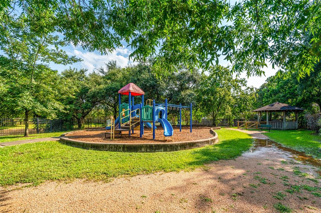 1513 1 Bracher Street, Houston, Texas 77055, 3 Bedrooms Bedrooms, 6 Rooms Rooms,2 BathroomsBathrooms,Single-family,For Sale,Bracher,56355149