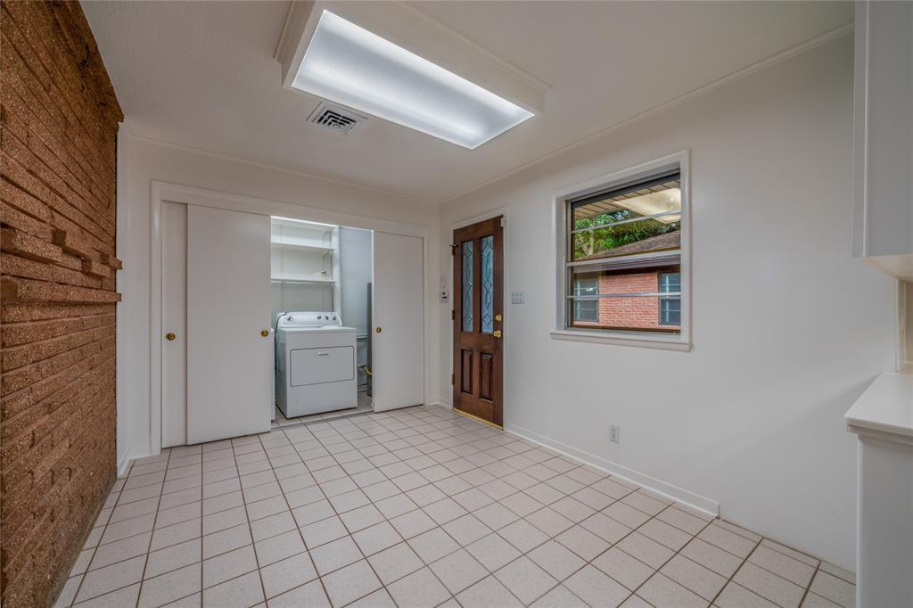 1513 1 Bracher Street, Houston, Texas 77055, 3 Bedrooms Bedrooms, 6 Rooms Rooms,2 BathroomsBathrooms,Single-family,For Sale,Bracher,56355149
