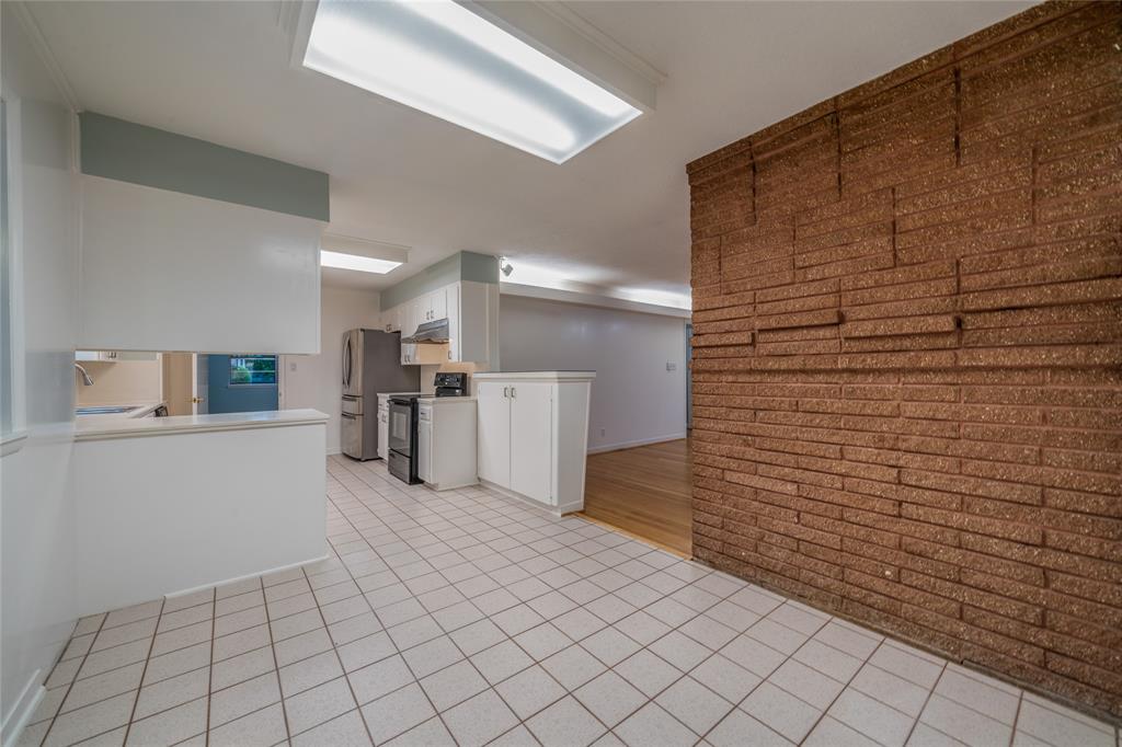 1513 1 Bracher Street, Houston, Texas 77055, 3 Bedrooms Bedrooms, 6 Rooms Rooms,2 BathroomsBathrooms,Single-family,For Sale,Bracher,56355149