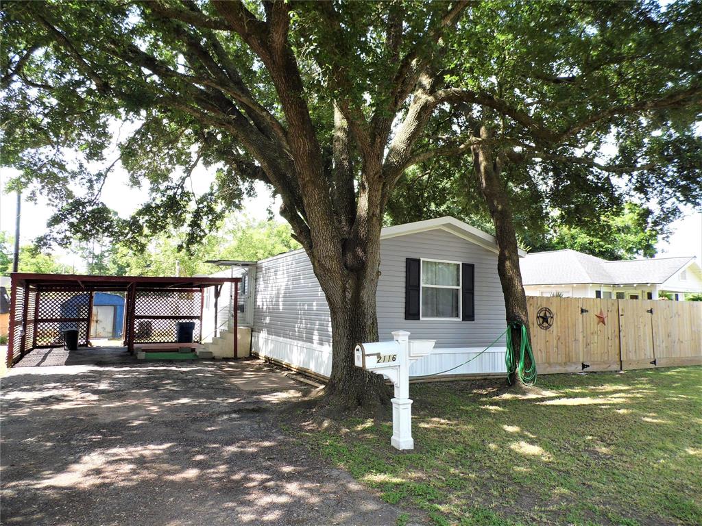 2116 Leaman Ave, Rosenberg, TX 77471