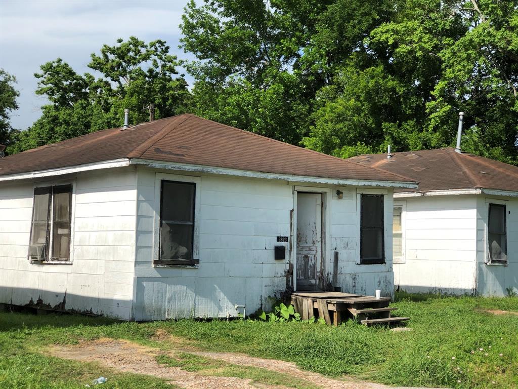 3821 Redbud Street, Houston, TX 77051