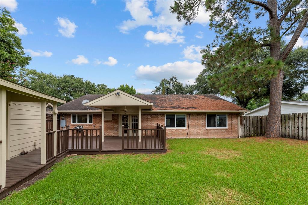 5215 1 Kinglet Street, Houston, Texas 77035, 3 Bedrooms Bedrooms, 7 Rooms Rooms,2 BathroomsBathrooms,Single-family,For Sale,Kinglet,21107769