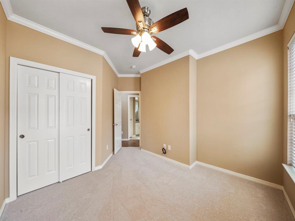 7827 2 Shady Villa Meadow Meadow, Houston, Texas 77055, 3 Bedrooms Bedrooms, 9 Rooms Rooms,2 BathroomsBathrooms,Townhouse/condo,For Sale,Shady Villa Meadow,29079863