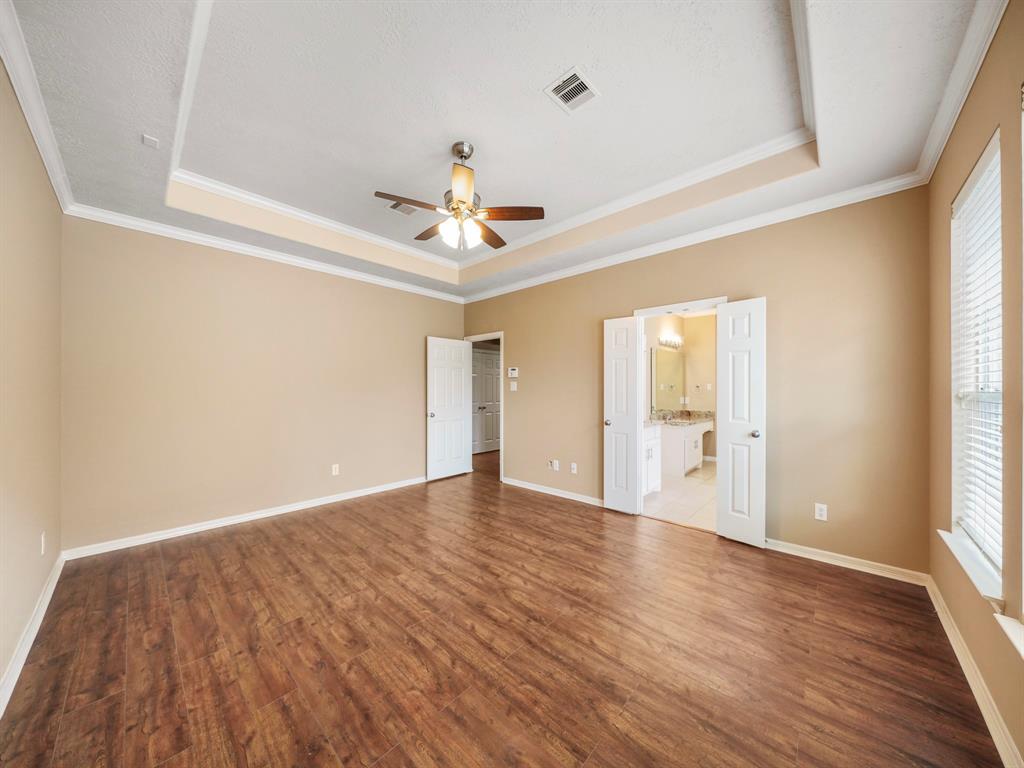 7827 2 Shady Villa Meadow Meadow, Houston, Texas 77055, 3 Bedrooms Bedrooms, 9 Rooms Rooms,2 BathroomsBathrooms,Townhouse/condo,For Sale,Shady Villa Meadow,29079863