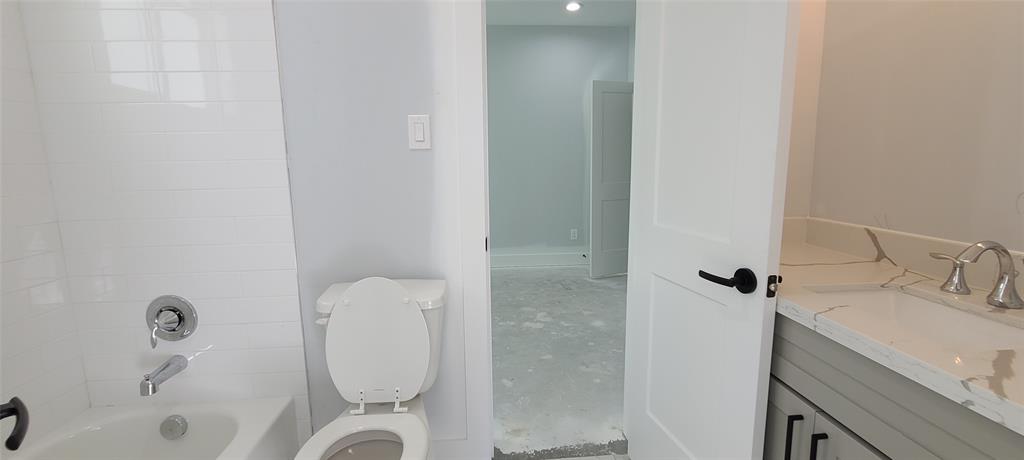 804 2 Woodcrest Drive, Houston, Texas 77018, 3 Bedrooms Bedrooms, 4 Rooms Rooms,2 BathroomsBathrooms,Single-family,For Sale,Woodcrest,57414691