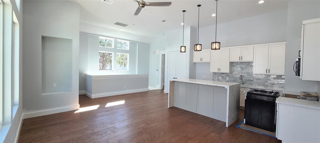 804 2 Woodcrest Drive, Houston, Texas 77018, 3 Bedrooms Bedrooms, 4 Rooms Rooms,2 BathroomsBathrooms,Single-family,For Sale,Woodcrest,57414691