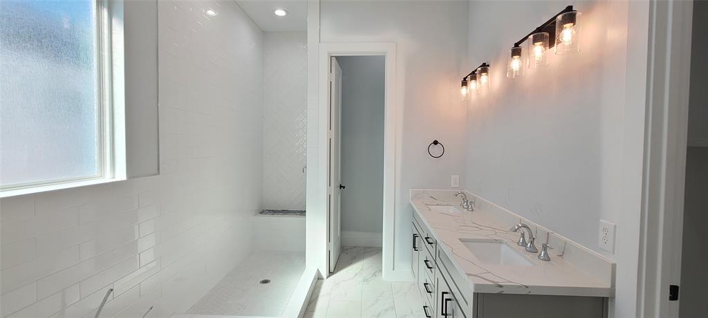 804 2 Woodcrest Drive, Houston, Texas 77018, 3 Bedrooms Bedrooms, 4 Rooms Rooms,2 BathroomsBathrooms,Single-family,For Sale,Woodcrest,57414691