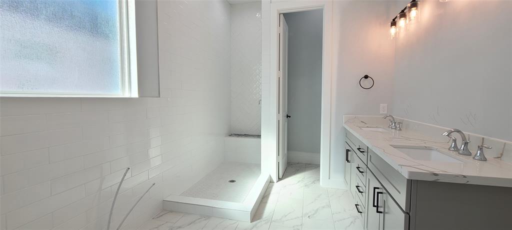 804 2 Woodcrest Drive, Houston, Texas 77018, 3 Bedrooms Bedrooms, 4 Rooms Rooms,2 BathroomsBathrooms,Single-family,For Sale,Woodcrest,57414691