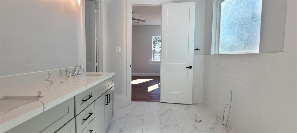804 2 Woodcrest Drive, Houston, Texas 77018, 3 Bedrooms Bedrooms, 4 Rooms Rooms,2 BathroomsBathrooms,Single-family,For Sale,Woodcrest,57414691