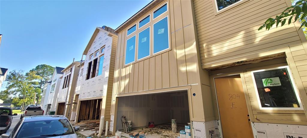 804 2 Woodcrest Drive, Houston, Texas 77018, 3 Bedrooms Bedrooms, 4 Rooms Rooms,2 BathroomsBathrooms,Single-family,For Sale,Woodcrest,57414691