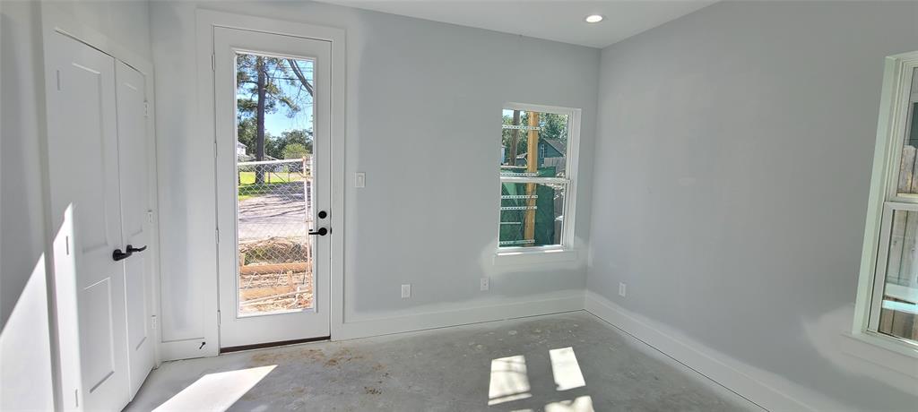 804 2 Woodcrest Drive, Houston, Texas 77018, 3 Bedrooms Bedrooms, 4 Rooms Rooms,2 BathroomsBathrooms,Single-family,For Sale,Woodcrest,57414691
