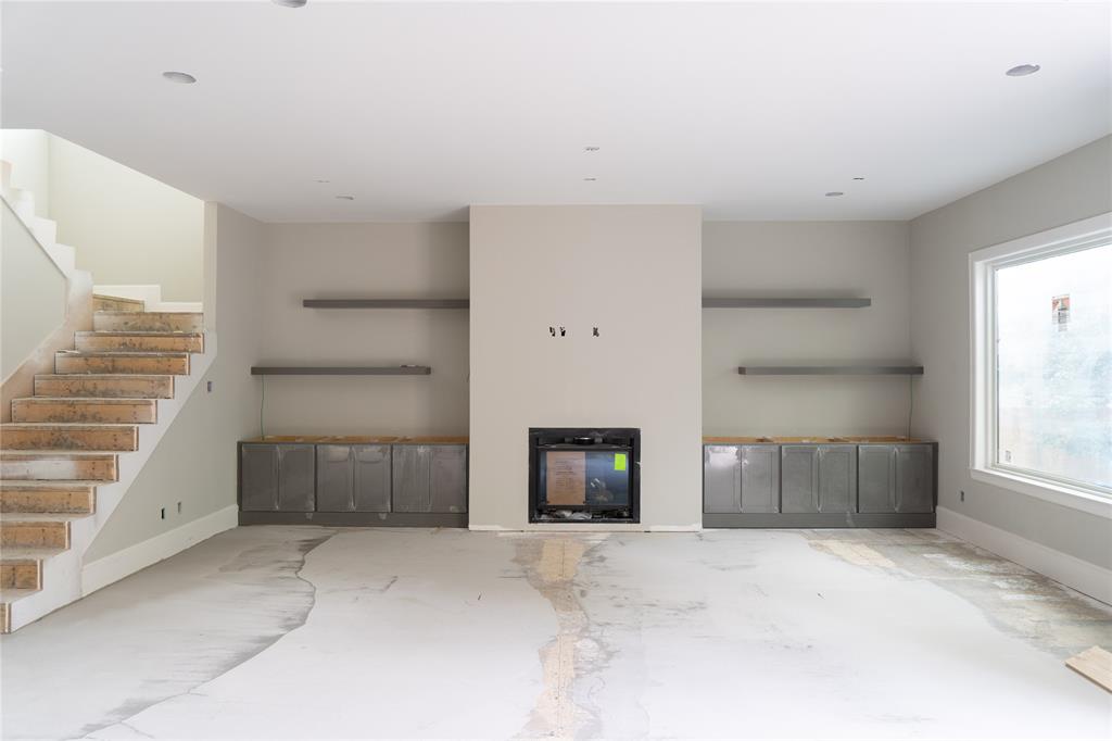 2324 2 Watts Street, Houston, Texas 77030, 4 Bedrooms Bedrooms, 11 Rooms Rooms,5 BathroomsBathrooms,Single-family,For Sale,Watts,56935478