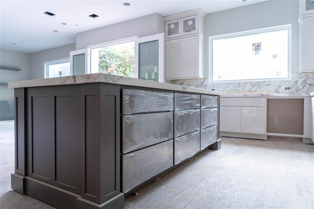 2324 2 Watts Street, Houston, Texas 77030, 4 Bedrooms Bedrooms, 11 Rooms Rooms,5 BathroomsBathrooms,Single-family,For Sale,Watts,56935478
