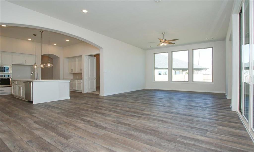 4142 1 Shackleton Court, Iowa Colony, Texas 77583, 4 Bedrooms Bedrooms, 9 Rooms Rooms,3 BathroomsBathrooms,Single-family,For Sale,Shackleton,84551446