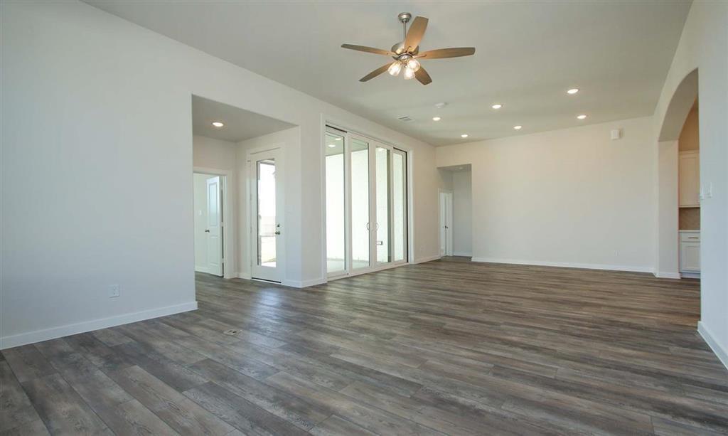 4142 1 Shackleton Court, Iowa Colony, Texas 77583, 4 Bedrooms Bedrooms, 9 Rooms Rooms,3 BathroomsBathrooms,Single-family,For Sale,Shackleton,84551446