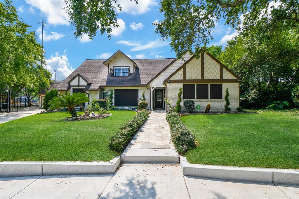 3202 2 Ann Arbor Drive, Houston, Texas 77063, 4 Bedrooms Bedrooms, 10 Rooms Rooms,2 BathroomsBathrooms,Single-family,For Sale,Ann Arbor,67460131