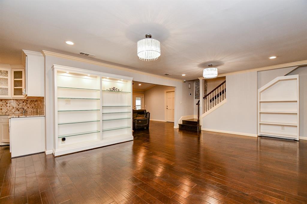 3202 2 Ann Arbor Drive, Houston, Texas 77063, 4 Bedrooms Bedrooms, 10 Rooms Rooms,2 BathroomsBathrooms,Single-family,For Sale,Ann Arbor,67460131