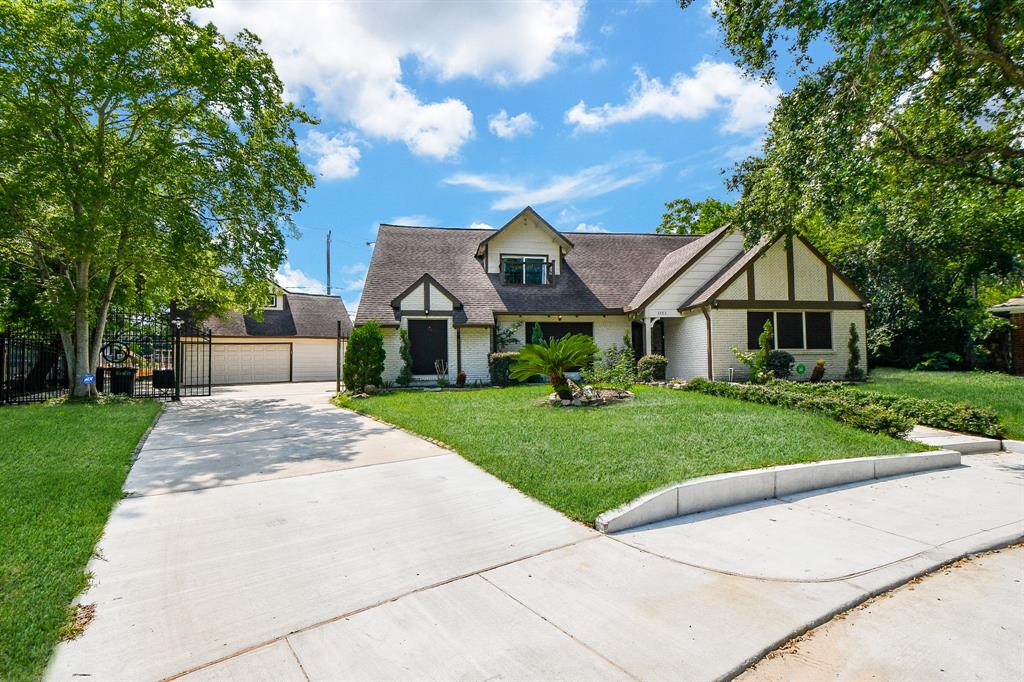 3202 2 Ann Arbor Drive, Houston, Texas 77063, 4 Bedrooms Bedrooms, 10 Rooms Rooms,2 BathroomsBathrooms,Single-family,For Sale,Ann Arbor,67460131