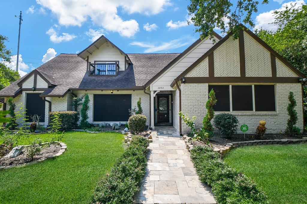 3202 2 Ann Arbor Drive, Houston, Texas 77063, 4 Bedrooms Bedrooms, 10 Rooms Rooms,2 BathroomsBathrooms,Single-family,For Sale,Ann Arbor,67460131
