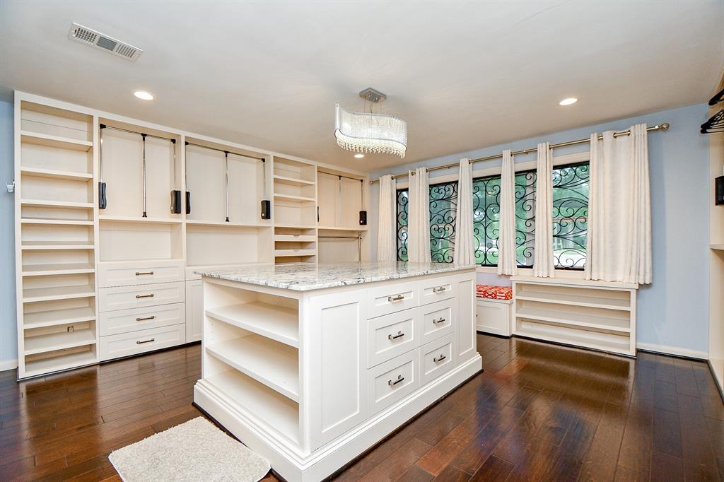 3202 2 Ann Arbor Drive, Houston, Texas 77063, 4 Bedrooms Bedrooms, 10 Rooms Rooms,2 BathroomsBathrooms,Single-family,For Sale,Ann Arbor,67460131