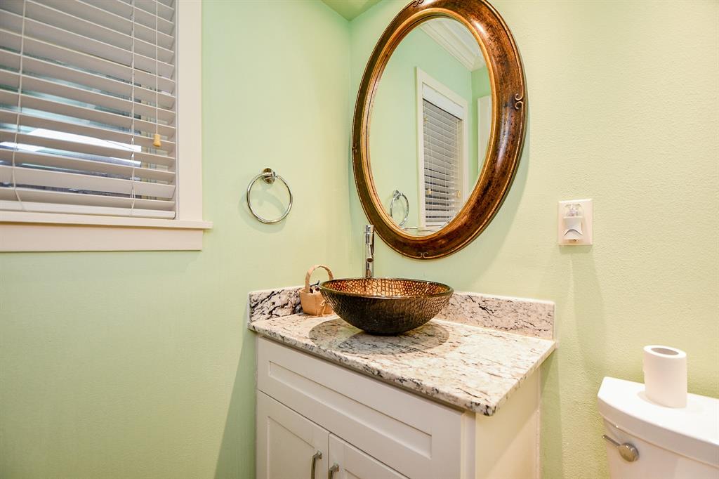3202 2 Ann Arbor Drive, Houston, Texas 77063, 4 Bedrooms Bedrooms, 10 Rooms Rooms,2 BathroomsBathrooms,Single-family,For Sale,Ann Arbor,67460131