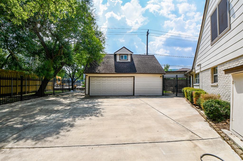 3202 2 Ann Arbor Drive, Houston, Texas 77063, 4 Bedrooms Bedrooms, 10 Rooms Rooms,2 BathroomsBathrooms,Single-family,For Sale,Ann Arbor,67460131