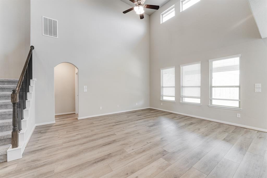 21428 2 Kings Guild Lane, Kingwood, Texas 77339, 4 Bedrooms Bedrooms, 14 Rooms Rooms,2 BathroomsBathrooms,Single-family,For Sale,Kings Guild,64580261