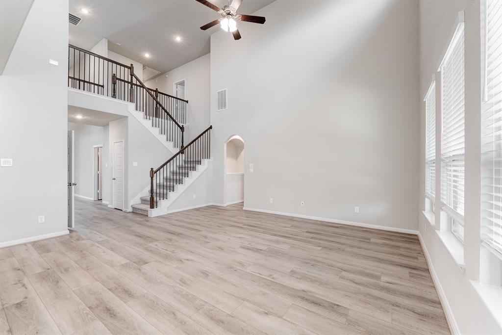 21428 2 Kings Guild Lane, Kingwood, Texas 77339, 4 Bedrooms Bedrooms, 14 Rooms Rooms,2 BathroomsBathrooms,Single-family,For Sale,Kings Guild,64580261