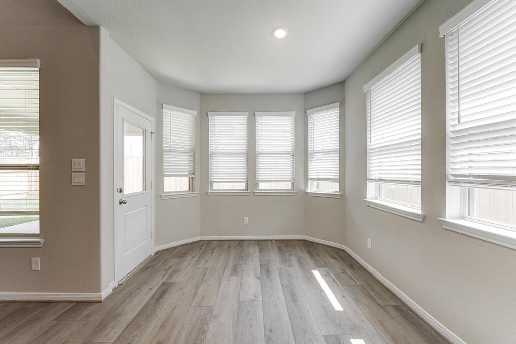 21428 2 Kings Guild Lane, Kingwood, Texas 77339, 4 Bedrooms Bedrooms, 14 Rooms Rooms,2 BathroomsBathrooms,Single-family,For Sale,Kings Guild,64580261