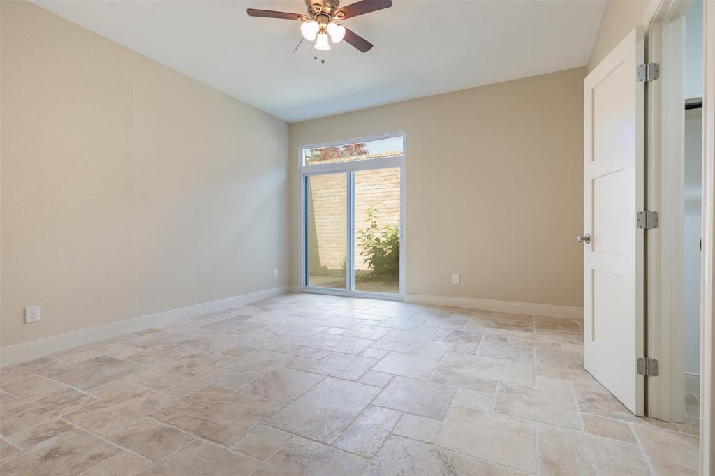 909 1 Bayou River Drive, Houston, Texas 77079, 3 Bedrooms Bedrooms, 5 Rooms Rooms,2 BathroomsBathrooms,Single-family,For Sale,Bayou River,54588122